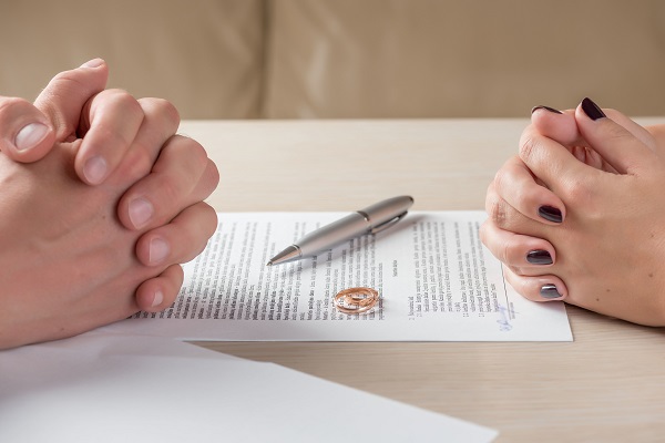 What Does a Family Lawyer Do?
